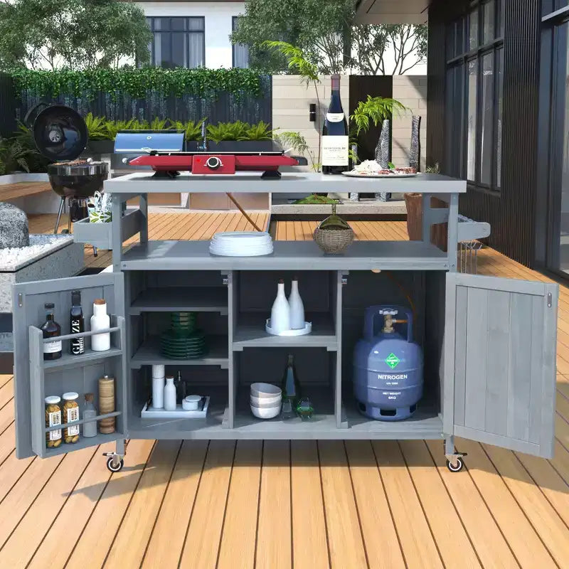 Îlot de cuisine extérieur avec plateau en acier inoxydable, chariot de cuisine en bois avec portes, étagères et porte-épices, îlot de cuisine roulant