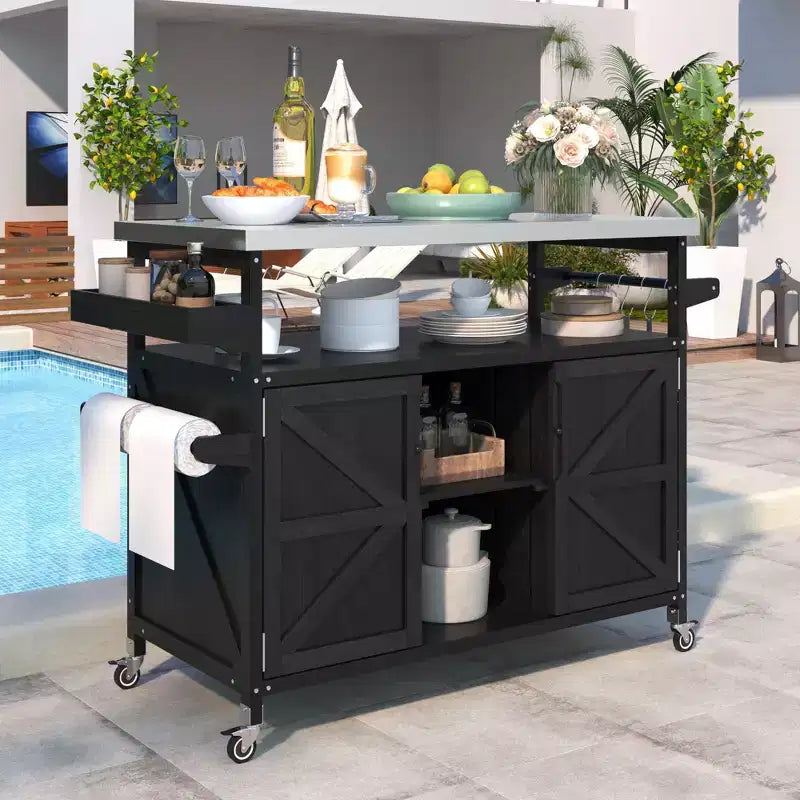 Îlot de cuisine extérieur avec plateau en acier inoxydable, chariot de cuisine en bois avec portes, étagères et porte-épices, îlot de cuisine roulant